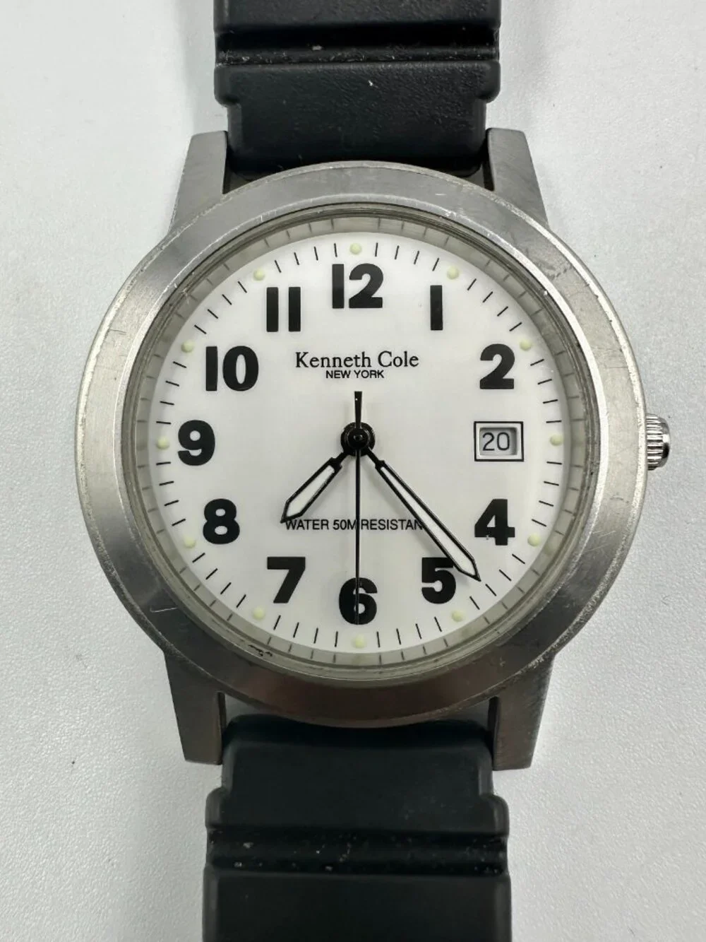 Kenneth Cole Watch Men Silver Tone White Dial Date Window New Battery 10